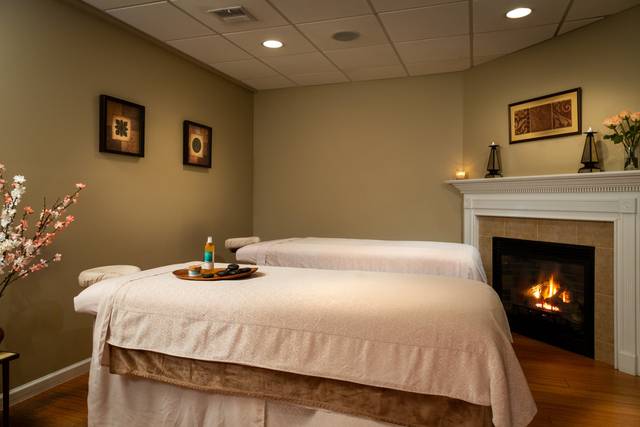 Couples massage room with FP