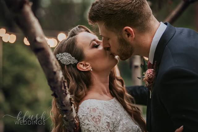 Www.blush-weddings.com