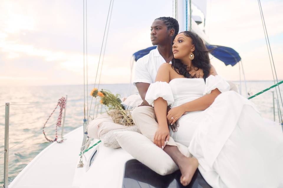 Dreamy boat photoshoot