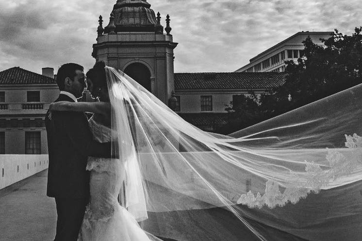 Lace veil details