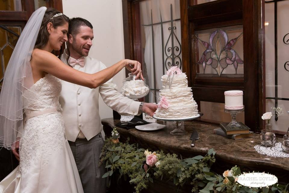 Cake cutting