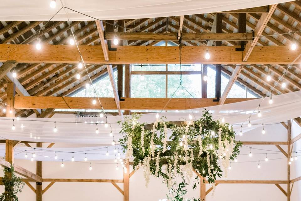 Stable reception with draping