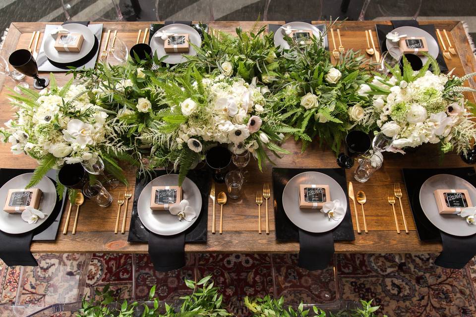 Table setting and floral decor