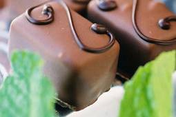 Mint Julep: Creamy milk chocolate ganache infused with fresh mint, spiked with aged Kentucky bourbon and dipped in milk chocolate.