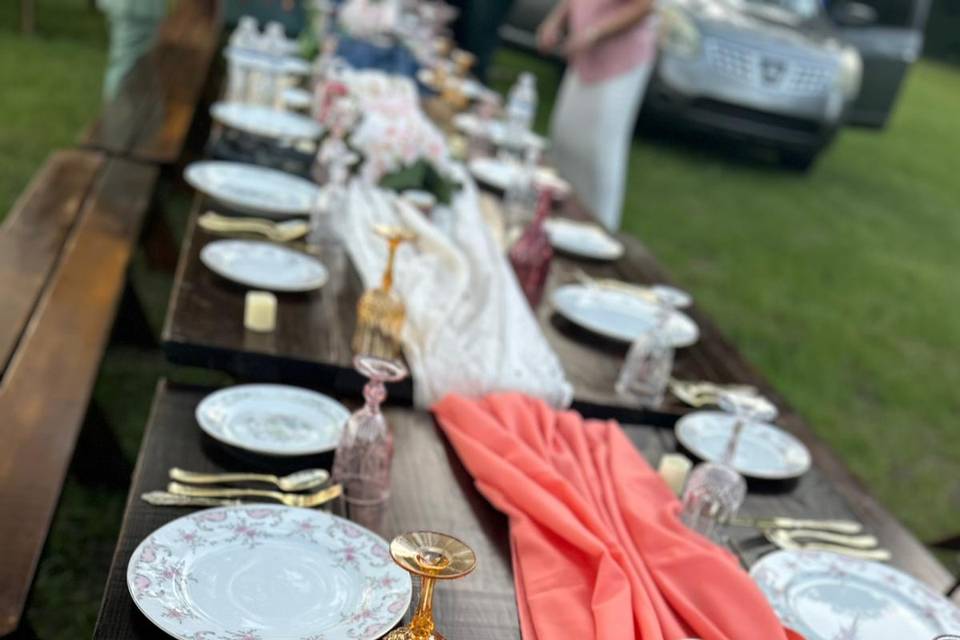 Farmhouse Table Setup