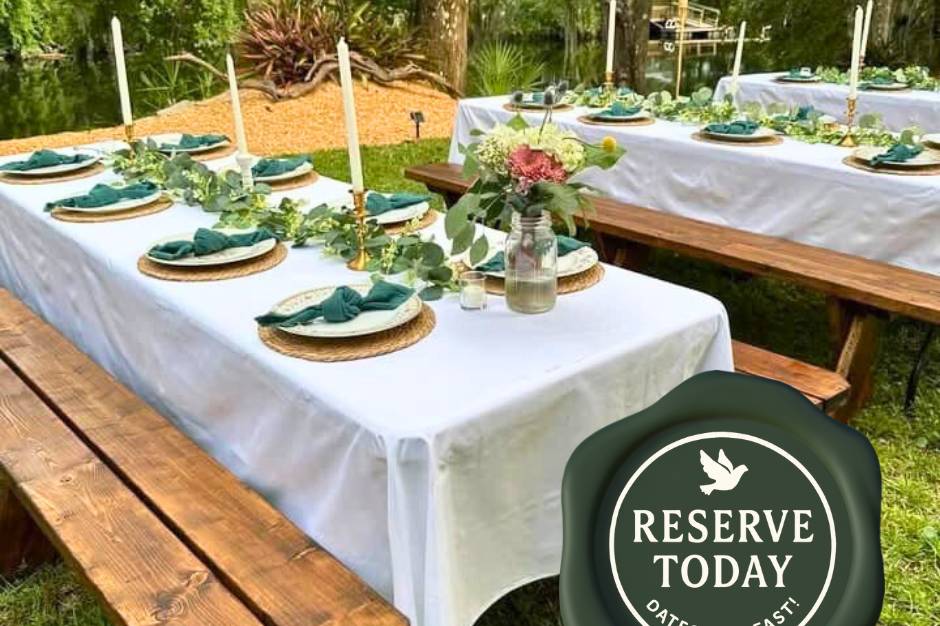 8’ Table + Linens + Benches