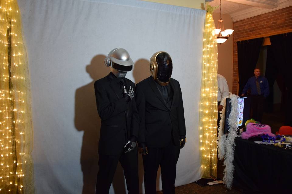 Surprise celebrity appearance by Daft Punk