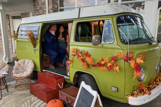 Charleston Vintage Wedding Bus