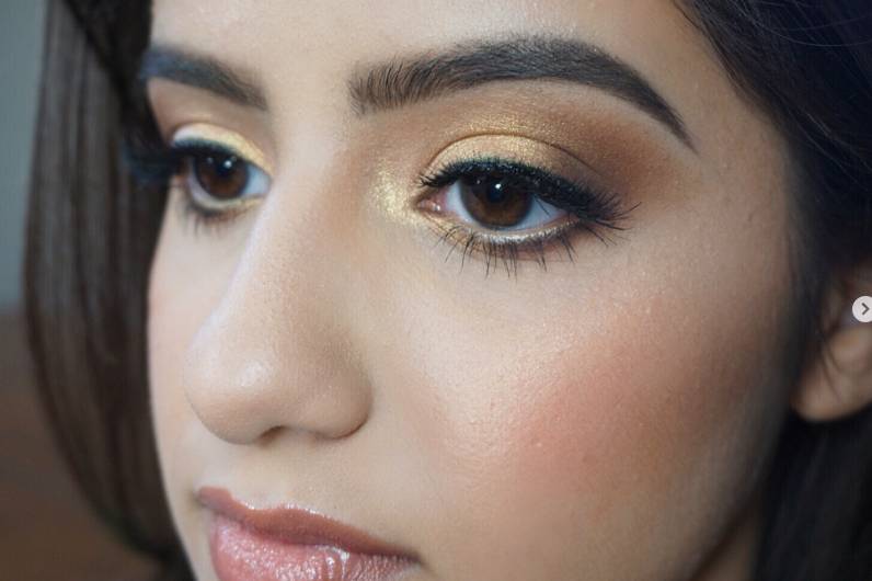 Shimmery eyeshadow