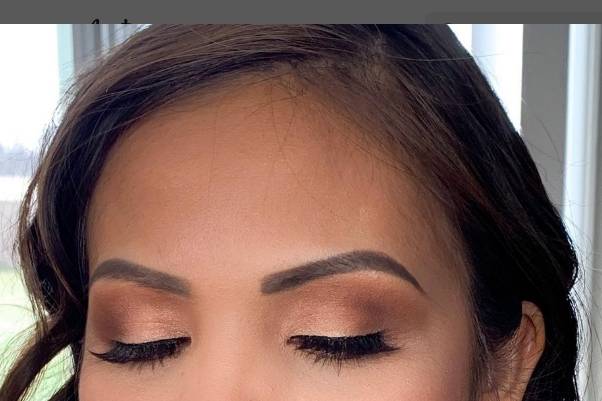 Soft smoky eye