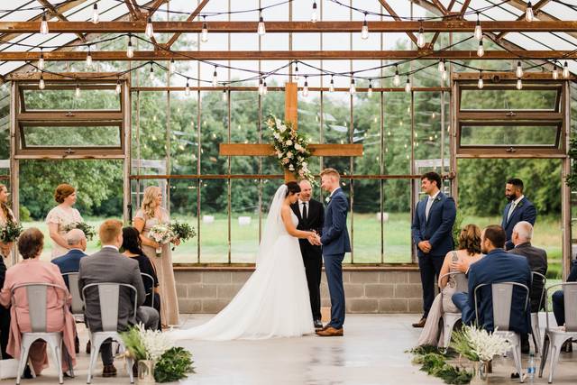 The 10 Best Wedding Planners in Cleveland - WeddingWire