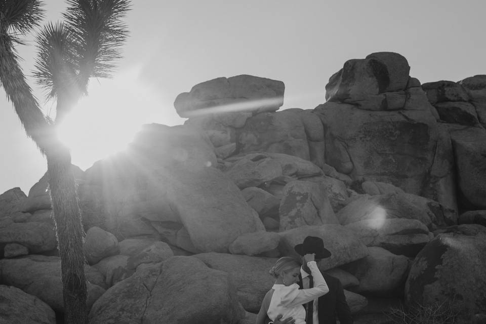 Joshua tree couple elopement