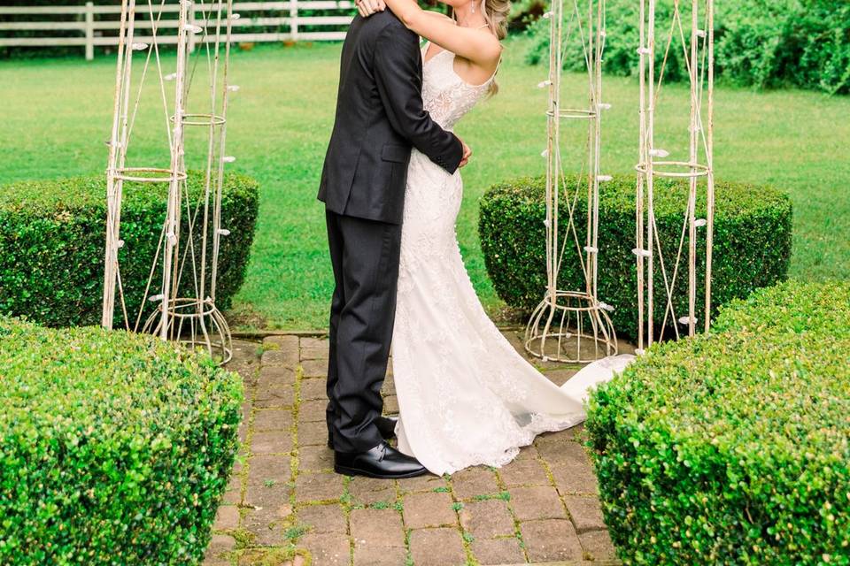 Bride and groom in front lane