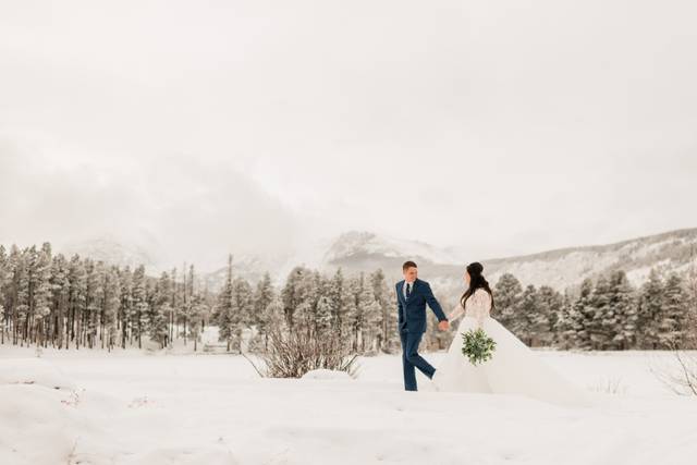 Winter Elopement in RMNP