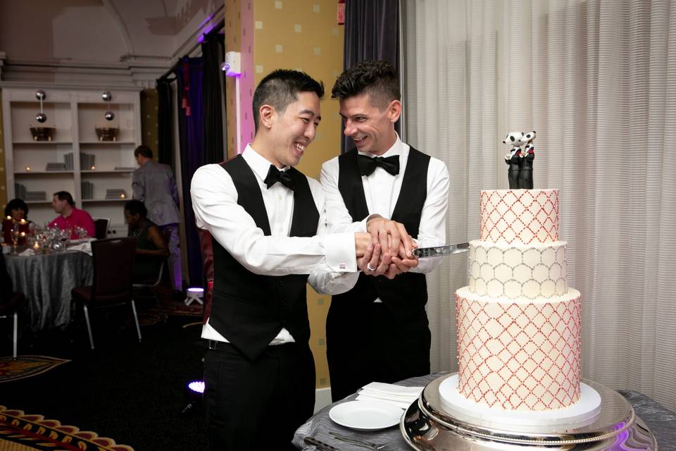 Cake cutting