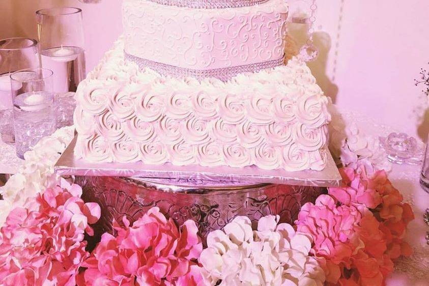 Classic wedding cake