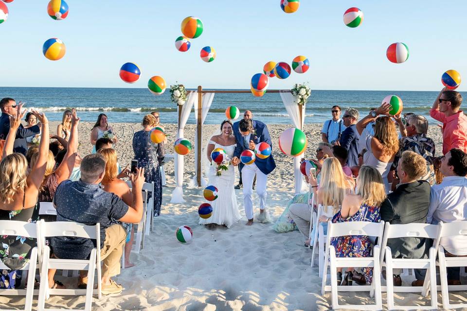 Beach wedding - Frank Hart