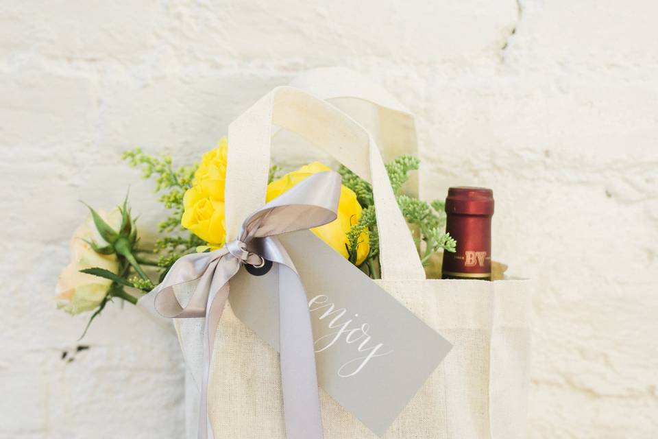 All You Need to Know about Wedding Guest Welcome Gifts — Connecticut Wedding  Photographer