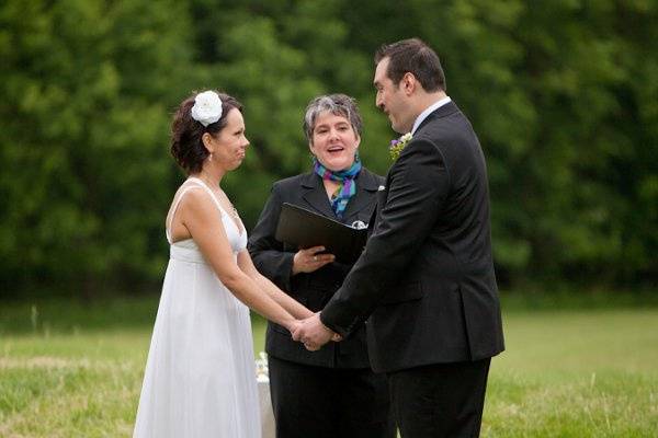 Outdoor ceremony at Bunker Hill. Chicagophoto courtesy of Misty Winter Photography