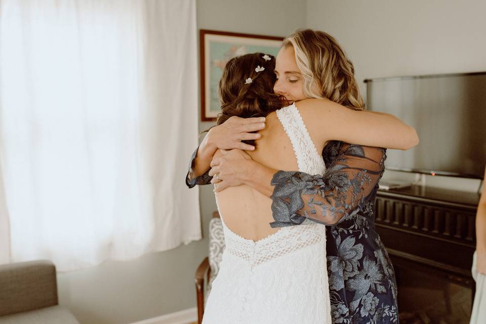 Bride and her mom