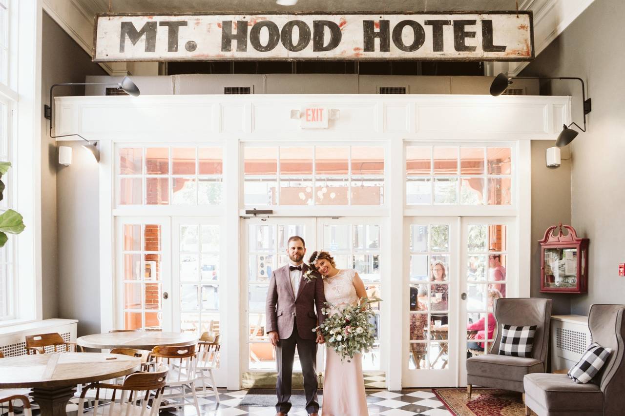 Hood River Hotel - Hotel Weddings - Hood River, OR - WeddingWire