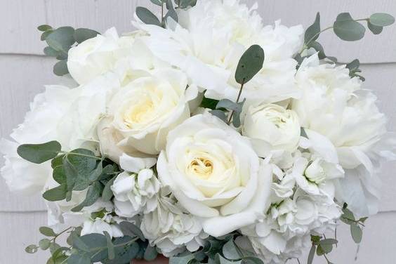 White Elegance Bouquet