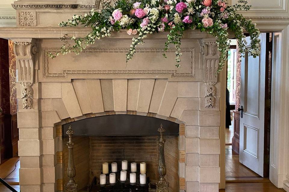 Mantle elegance