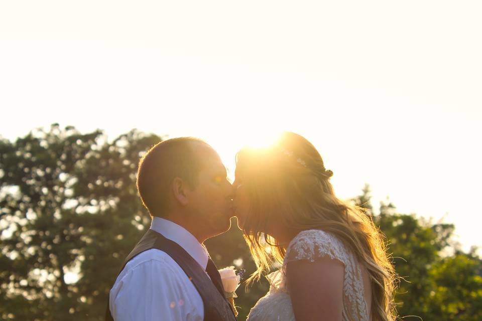 B&G Kiss in the Sunset