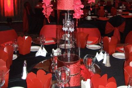 Dramatic centerpieces