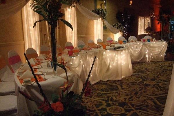 Tropical Head Table