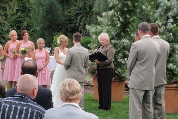 Rev. Karen D. Fischer, Life Cycle Celebrant, Interfaith Minister