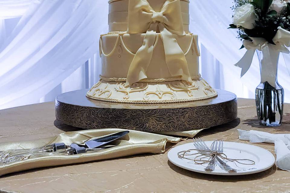 Luxury cake