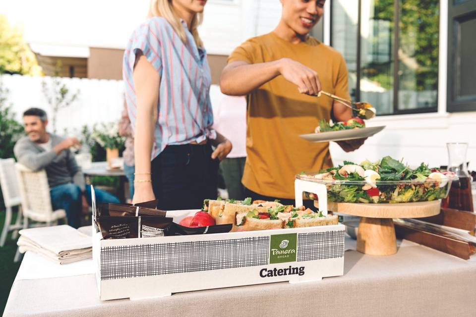 Self-serving buffet cusine