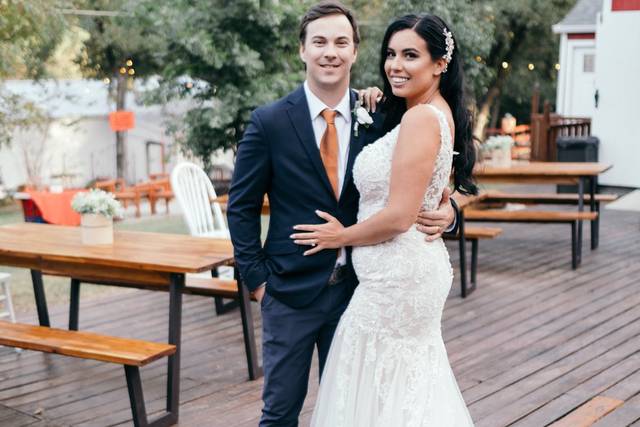 Outdoor Reception at Red Barn