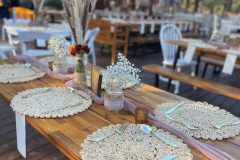 Outdoor reception table