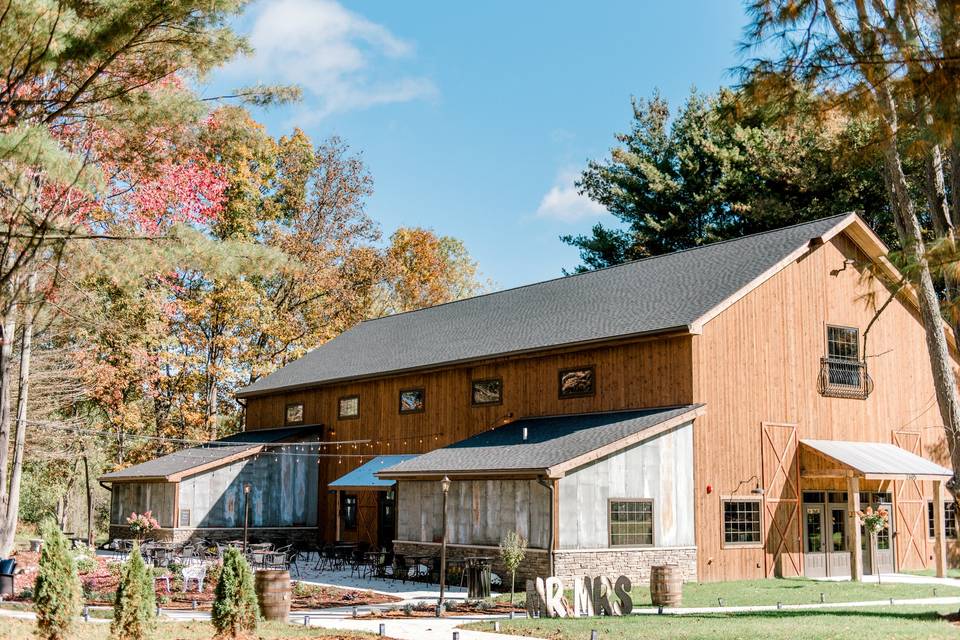 Beautiful barn venue
