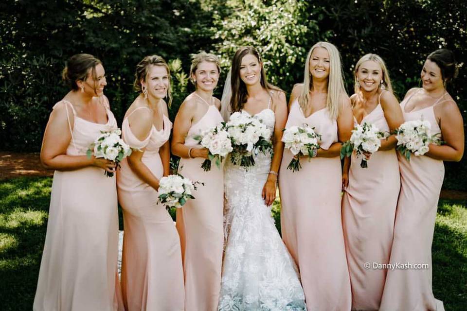 Ilona with her bridal squad!