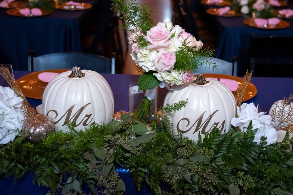 Sweetheart table