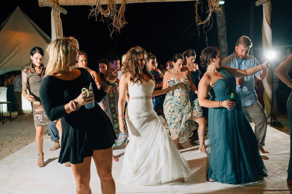 Val's Weddings