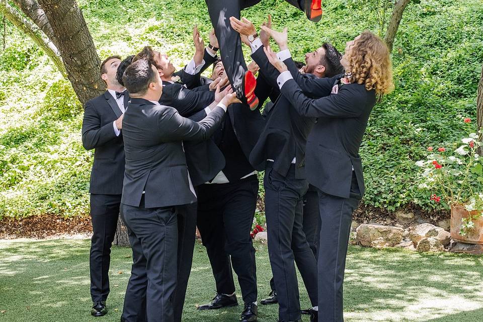 Groom and groomsmen