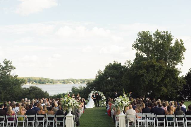 The Manor - Ceremony