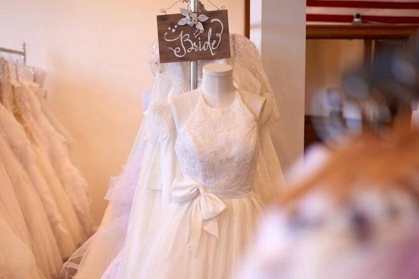 Brides Across America Outlet