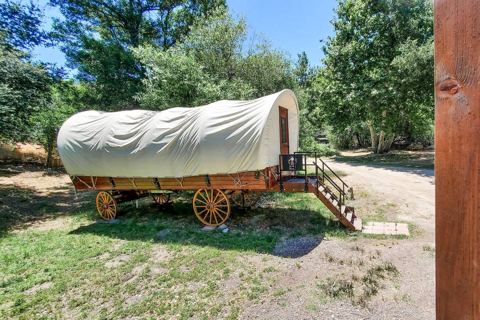 Covered wagon