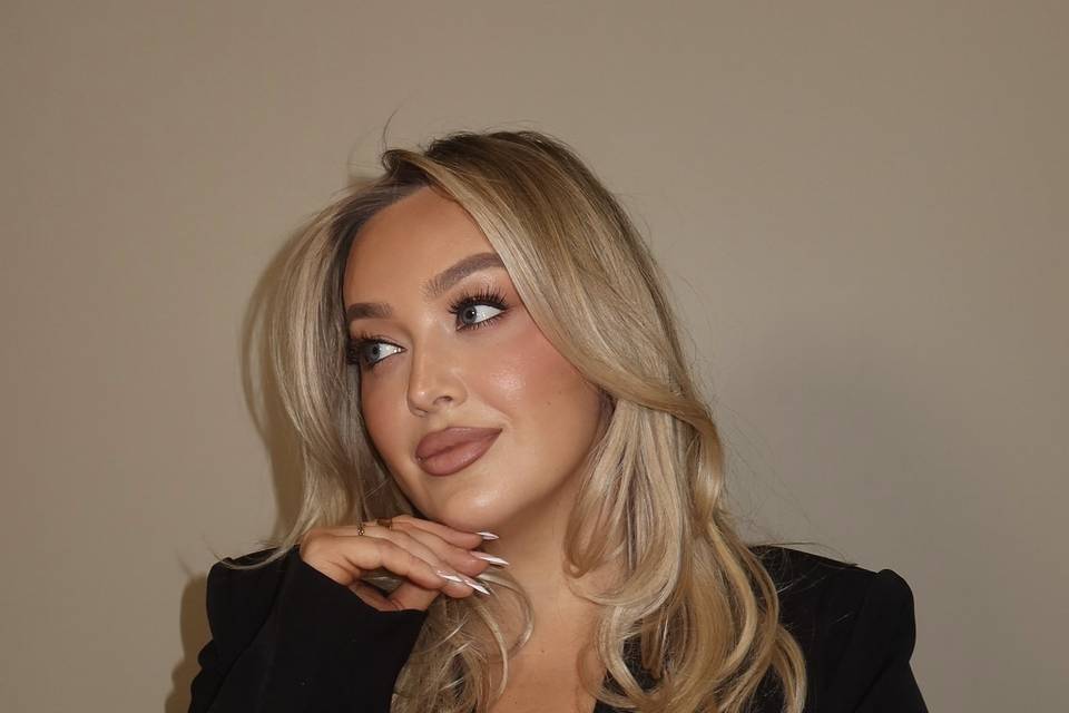 Your MakeUp Artist