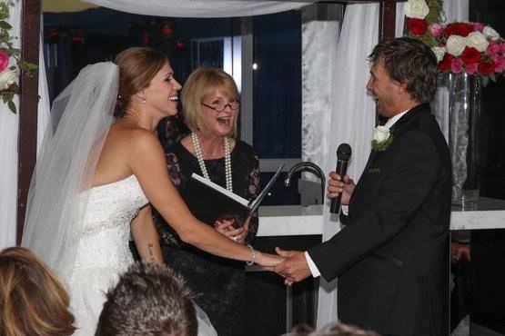 Aussie couples weds in Vegas