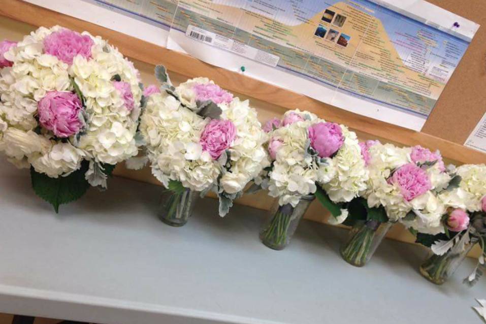 Flower arrangement samples