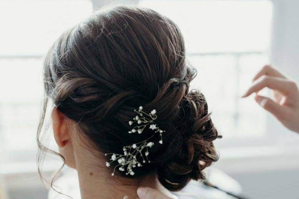Bridal updo and floral notes