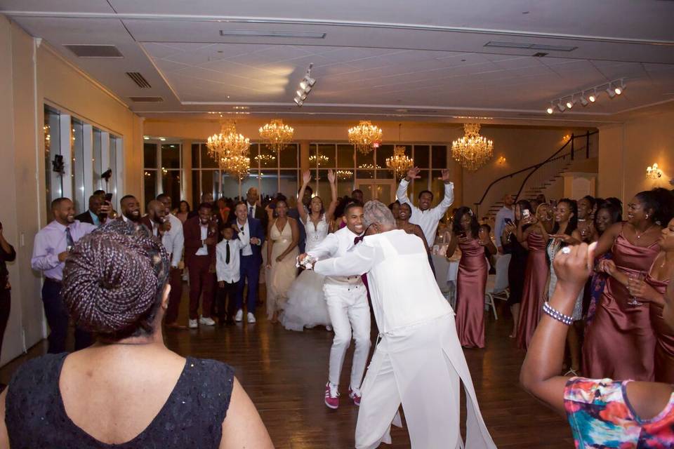 Opulent Sounds & Entertainment
