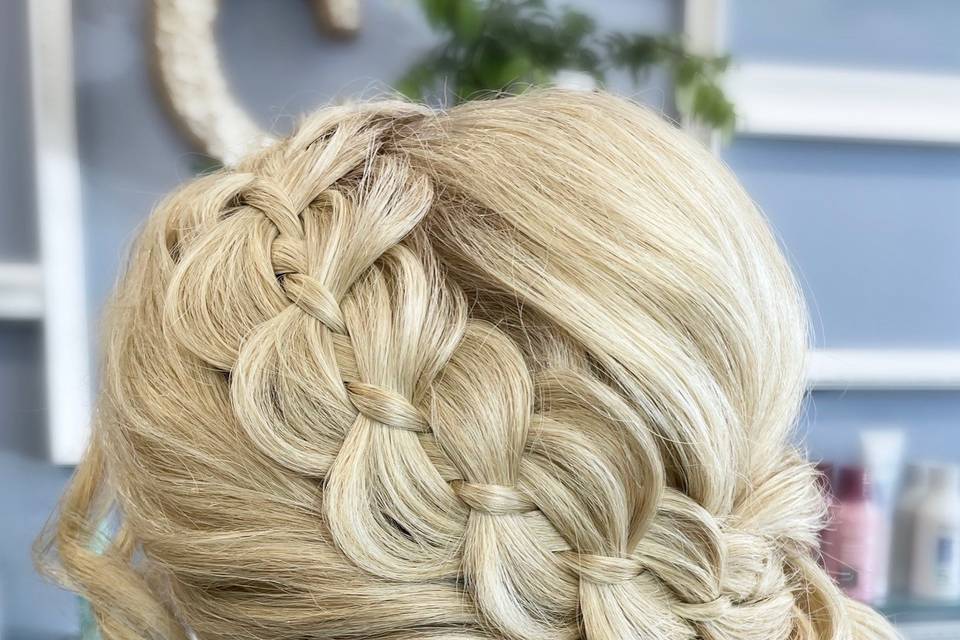 Bubble braid bridal hair