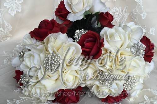 Rose and brooch bouquets for a CA bride